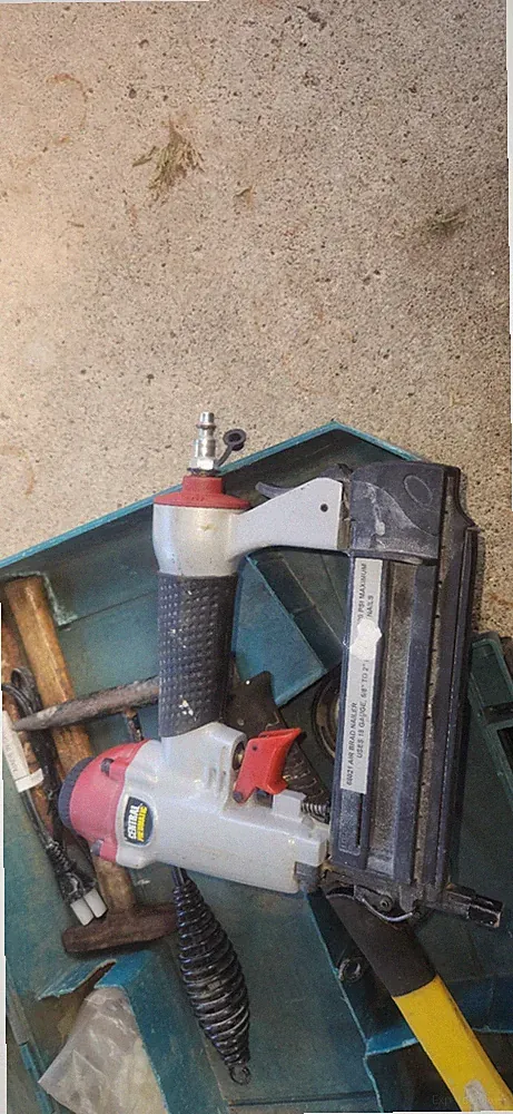 18-Gauge Pneumatic Brad Nailer Air Compressor Nail Gun