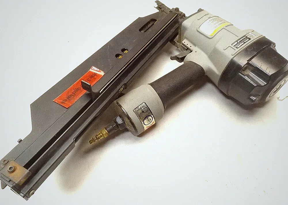 Central Pneumatic Air Compressor Nail Gun Contractor Series 46240 28 Degree