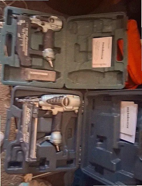 two once used Metabo HPT NT50AE2 18 Gauge Straight Brad Nailer Air Nail Guns